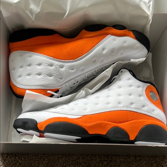 NWT White and Orange AirJordan 13 Retro High-Top Sneakers men’s size 11.5